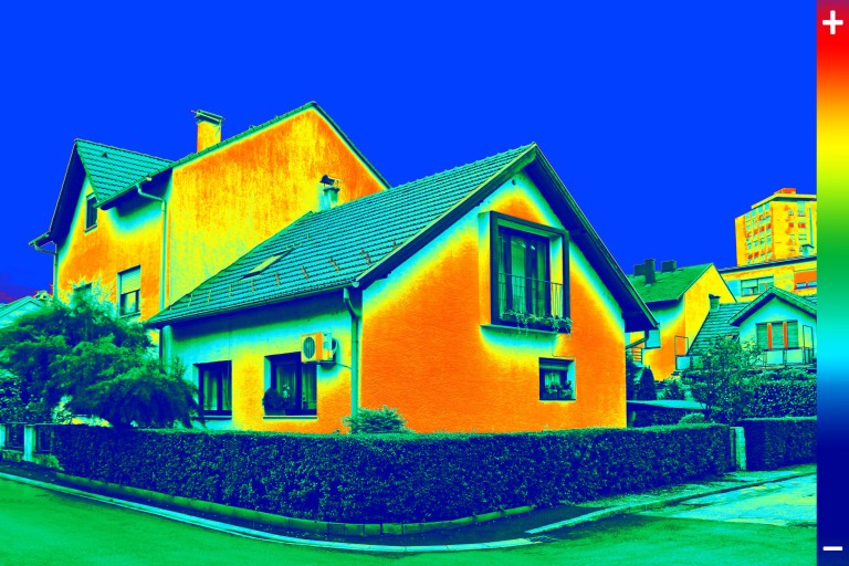 Infrared,Thermovision,Image,Showing,Lack,Of,Thermal,Insulation,On,House